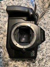 Canon EOS 2000D 24MP DSLR Camera - Black With zoom lenses