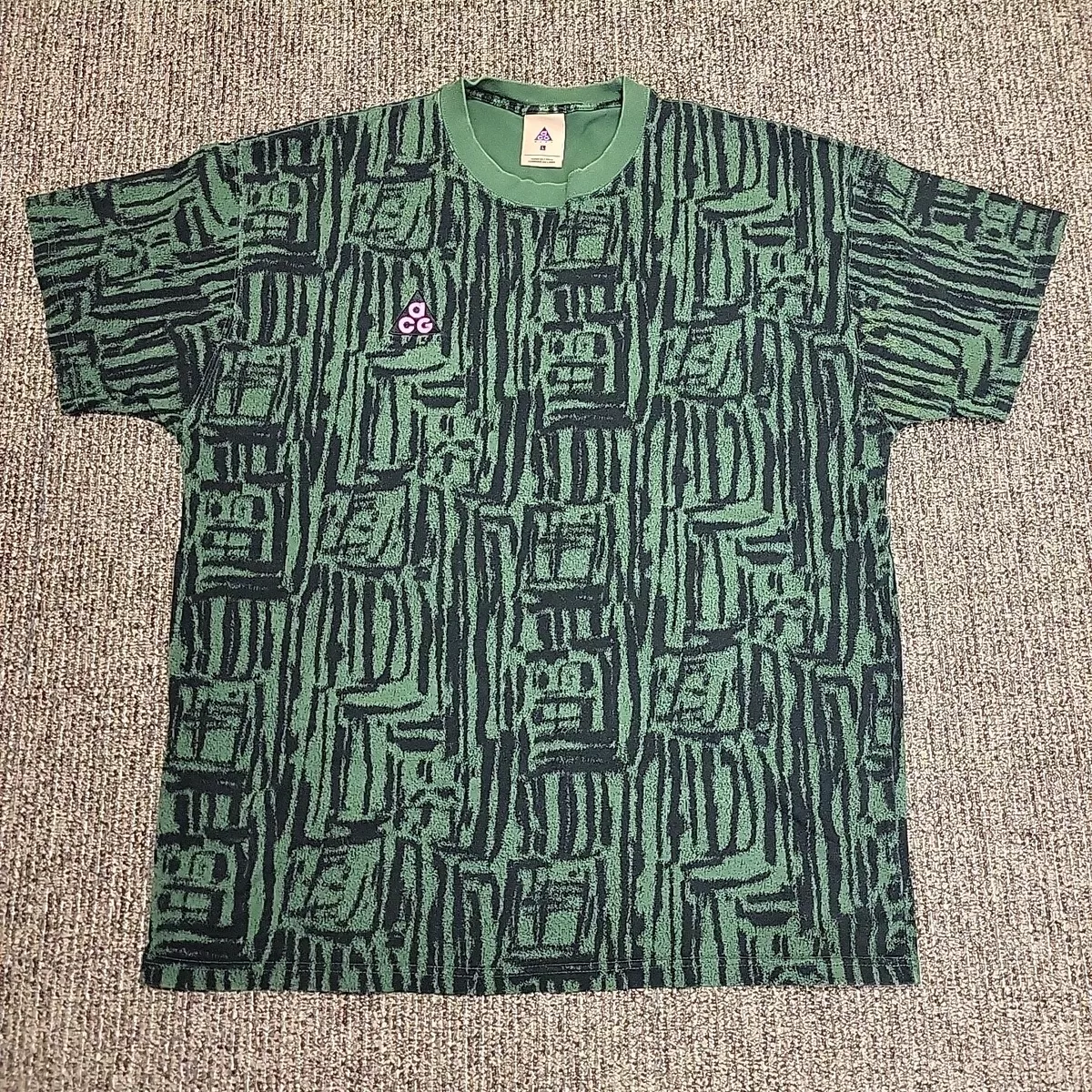 Nike acg all sales over print shirt
