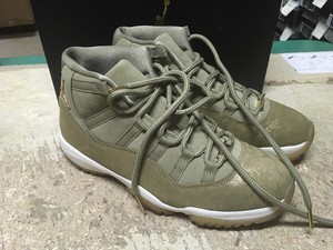 olive lux 11s