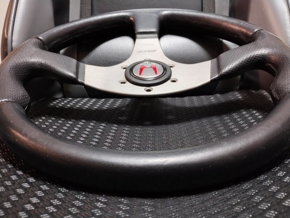 Momo RACE Steering Wheel Honda horn button Civic Integra NSX S2000