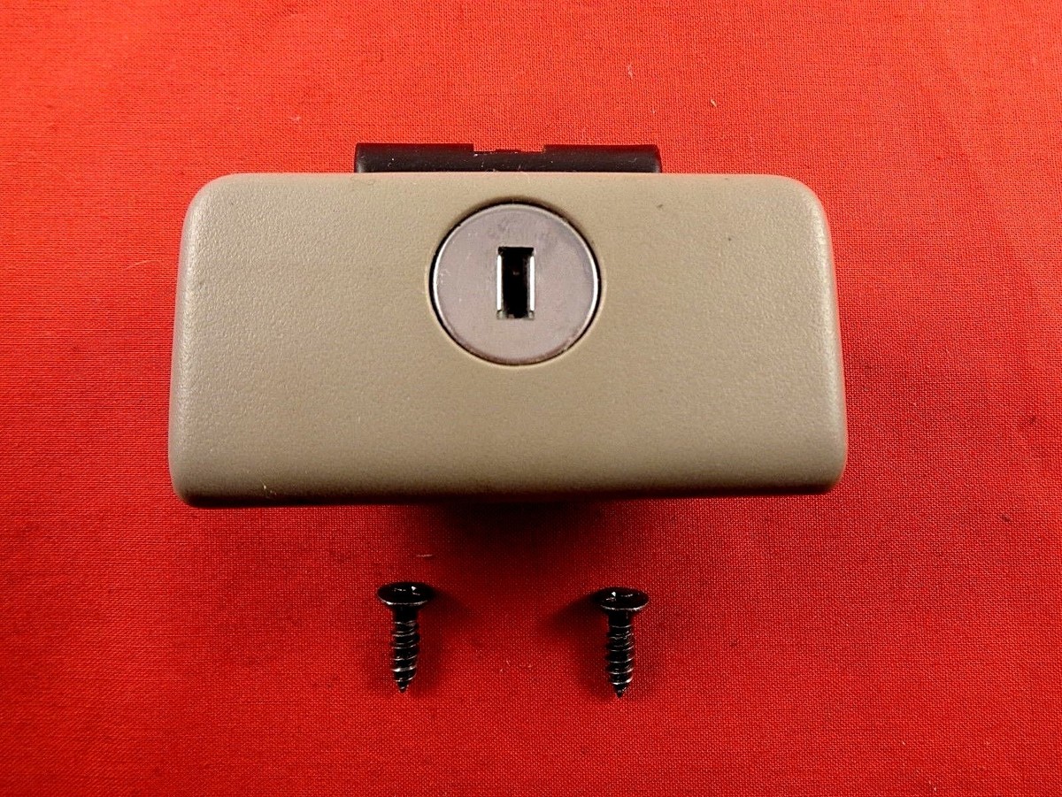 2002-2006 TOYOTA CAMRY GLOVE BOX LATCH HANDLE LOCK TAUPE 02 03 04