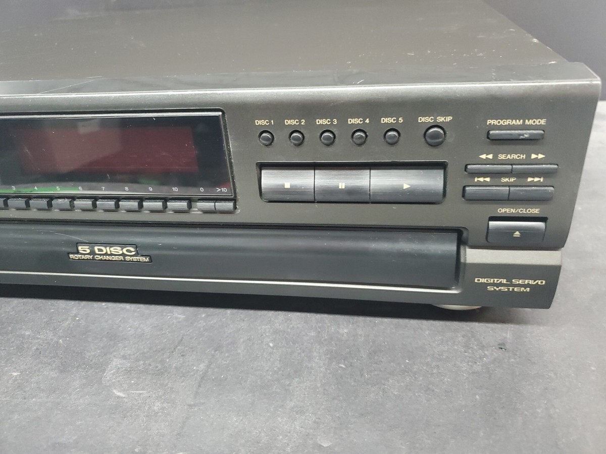 TECHNICS SL-PD687 5-Disc CD Compact Player Changer Carousel