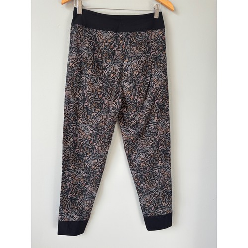 Athleta bedruckte Trekkie North Travel Athleisure kinetische abstrakte Hose Gr. 2 neu ohne Etikett - Bild 4 von 8