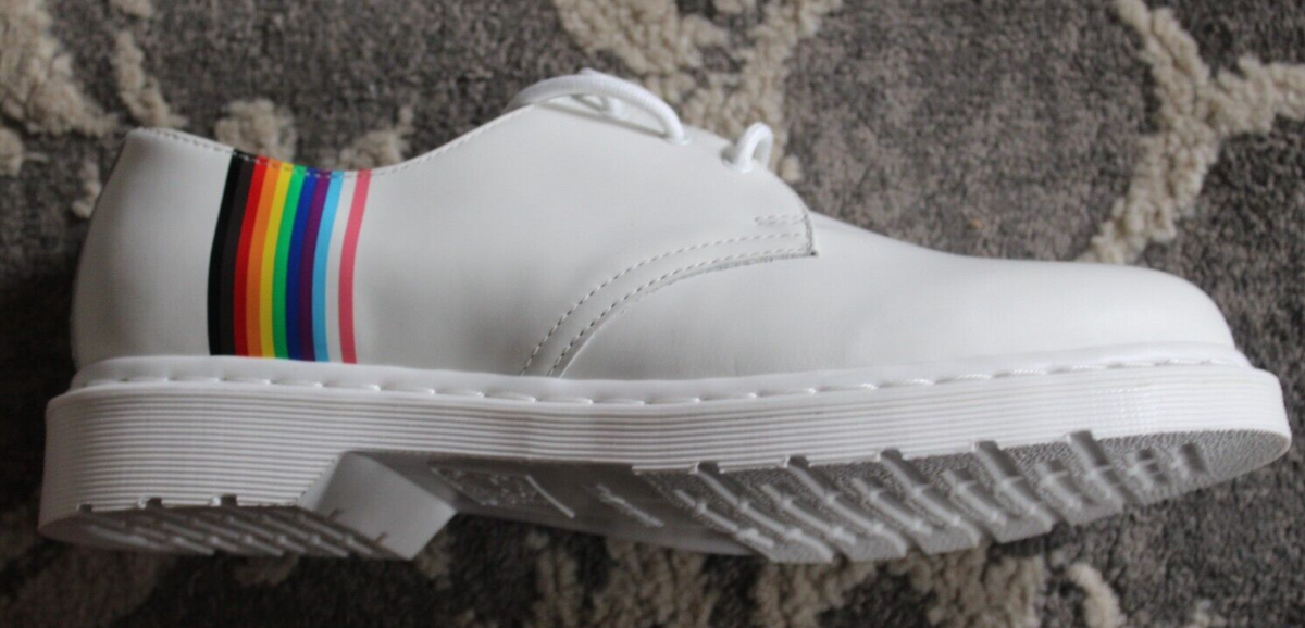 Dr Martens 27522 White Smooth Leather Pride Oxford Shoes LA004 SZ  8 Mens/ 9 Wms NEW Dr Martens 27522 Pride Oxford Shoes White | Mercari main image 3