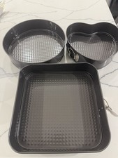 Image of Cake Tin Set of 3 Non-Stick Spring Form, Loose Filling, 18x22x26cm