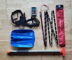 Avalanche safety equipment bundle (2 of 2)