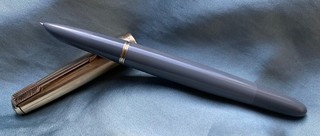 VINTAGE PARKER ‘51’ MK I CUSTOM CAP VACUMATIC DOVE GREY EF 14K NIB 1943 USA