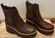 NWB Dirty Laundry Rabbit Chelsea Brown Boots Size 8