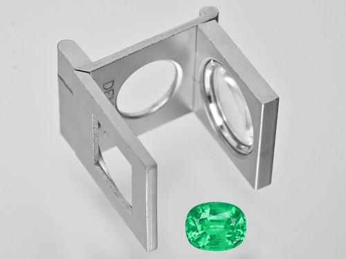 GRS Certified ETHIOPIA Emerald 3.56 Cts Natural Fiery Vivid Intense Green Oval - Picture 6 of 10