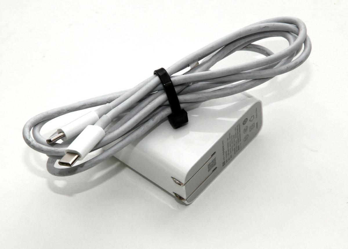 Apple MacBook Air A3240 A2681 30W USB-C Power Adapter + USB-C to