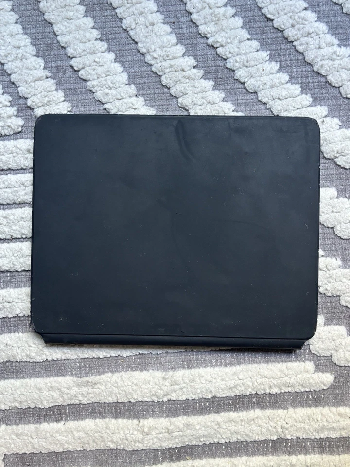 Apple Magic Keyboard for Ipad Pro 13-Inch 2020 - Image 3 of 4