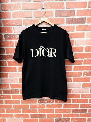Dior x judy blame embroidered safety pin logo short sleeve t-shirt