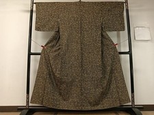 Japanese Kimono High-quality Tsumugi silk with a pattern of plants and tree