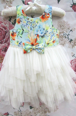 Brandneu ohne Etikett blau Blumen PERLE Party Anlass Kleid von American Princess 18-24 $ 85