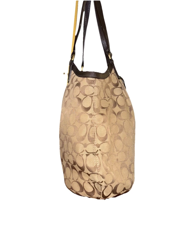 Bolso de Hombro Coach Devin F28503 Caqui Carreras Verde Rayas C Firma Certificado de Autenticidad Foto 3 de 4