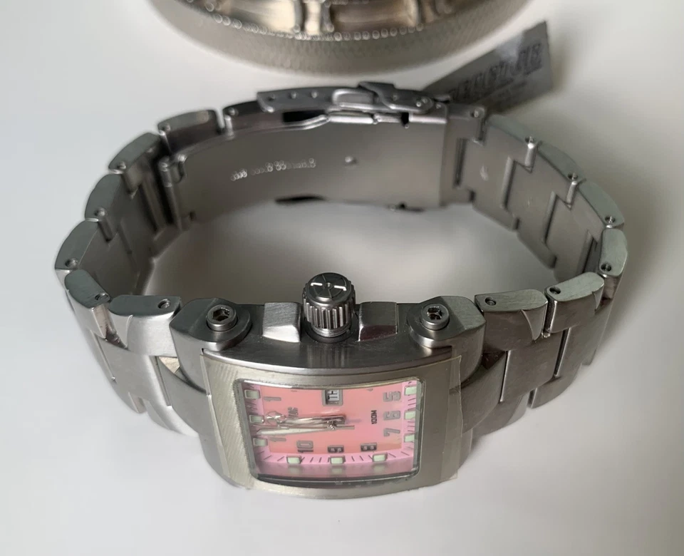 Reloj de cuarzo Reactor para mujer MC262013 esfera rosa sin circular día fecha tono plateado 26 mm nuevo en caja Foto 2 de 4