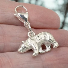 Bear Clip-on Charm - Silver Wilderness-Inspired Accessory for Bags and Keys