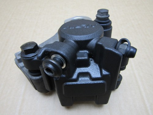Yamaha YZF-R1 2013 Bremssattel hinten Nissin (14236) - Bild 2 von 8