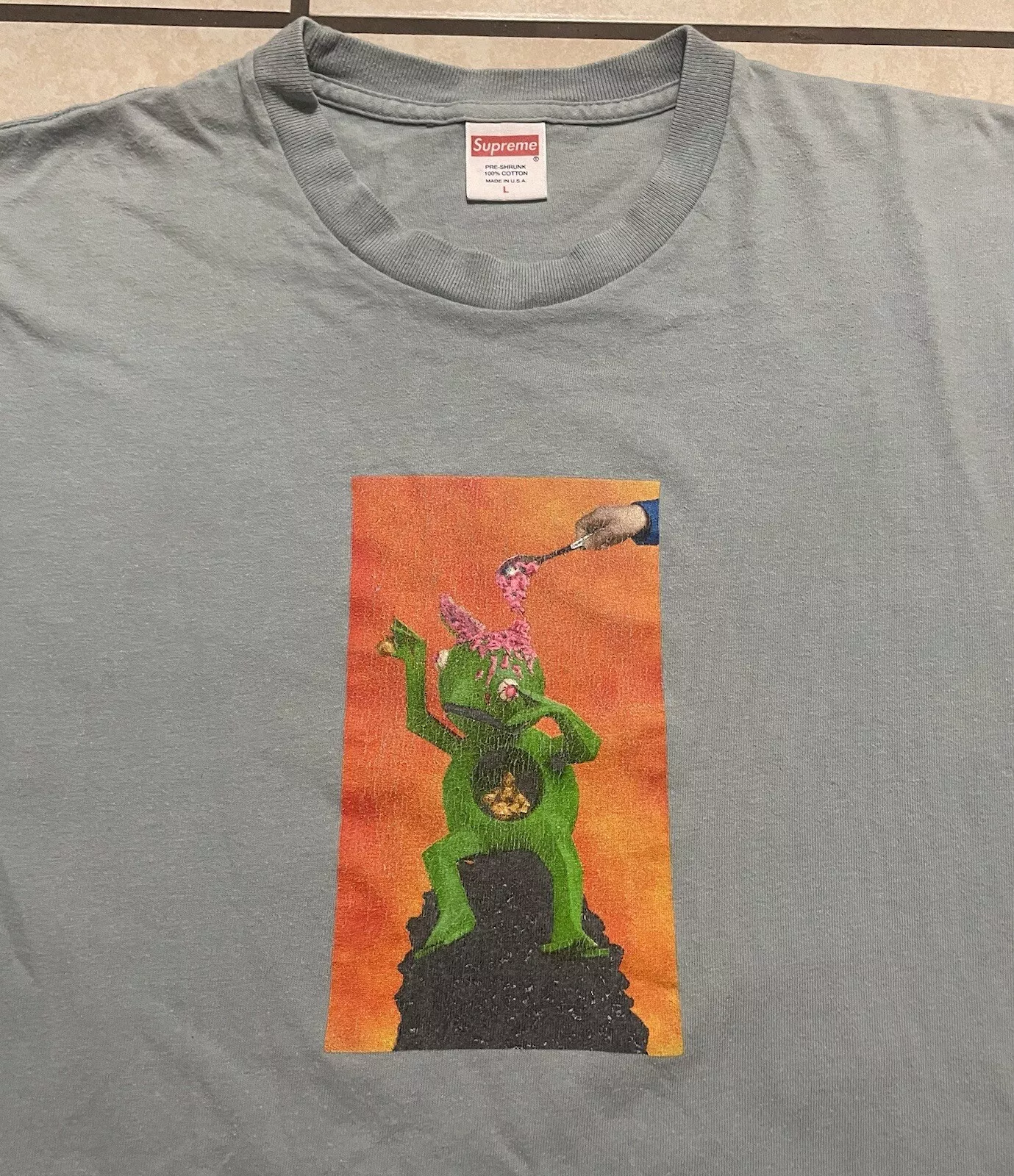 tshirt bleu ardoise suprême mike hill brains taille grand