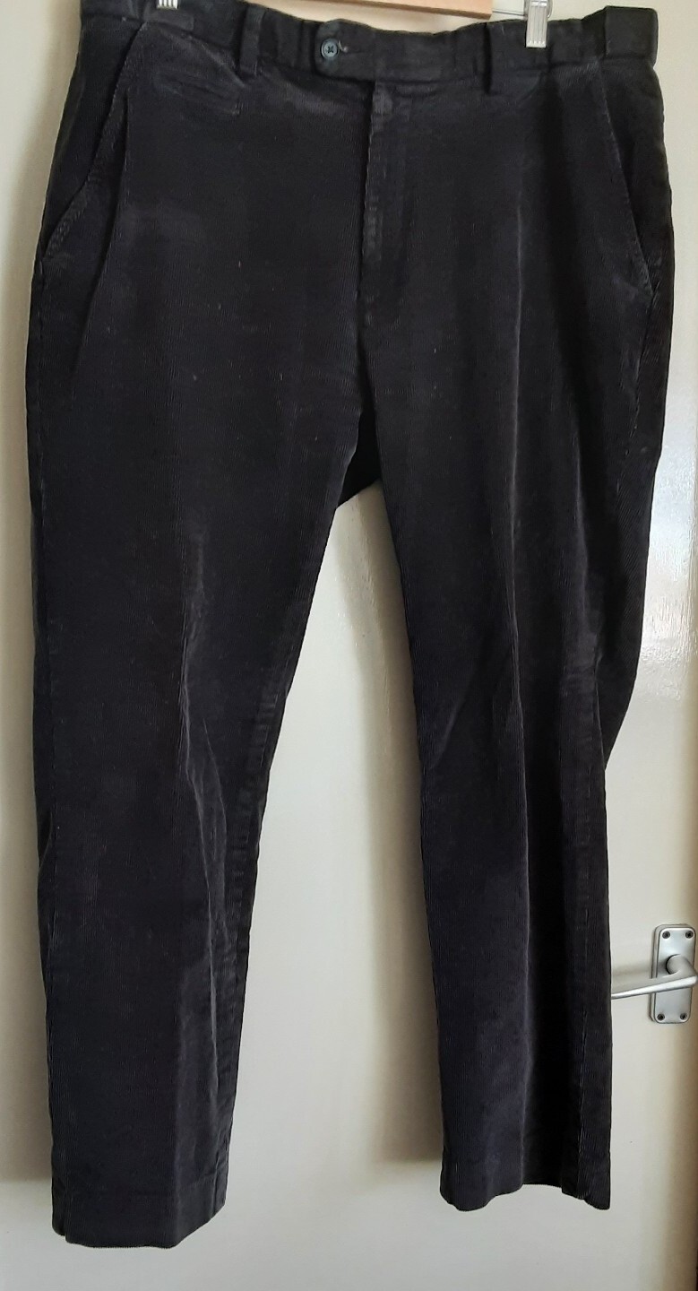 D61 DUNNES STORE CORDUROY W38/L31. Good condition Falak Tayyeb
