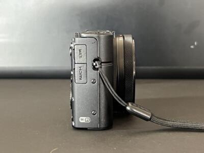 Sony DSC-RX100M4 Cyber-Shot RX100IV Digital Camera 2.9 x