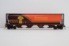 Bachmann HO 73802 - Cylindrical 4-Bay Grain Hopper Car w/Flashing End-Of-Train D