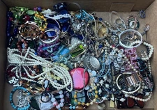 Vintage Estate Modern Costume Jewelry Lots Mix *Craft, Repairs Some Wear!! As Is