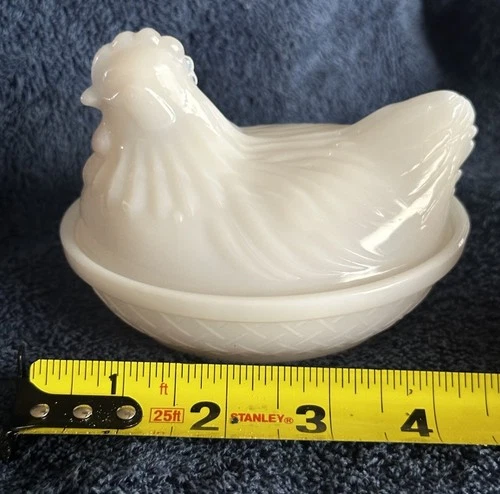 Vintage White Milk Glass Chicken Hen on a Nest Small 4 1/2" Candy Covered Dish