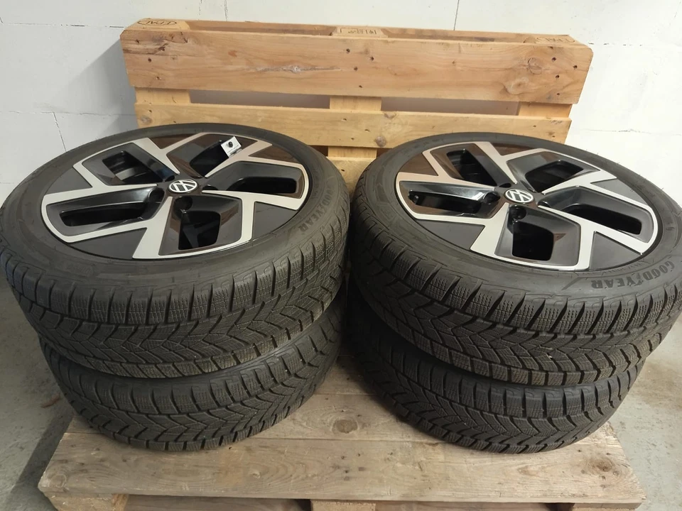 VW ID.3 Winterreifen 215/50 R19 93H Goodyear VW iID.3 Winterreifen 7mm - Bild 2 von 4
