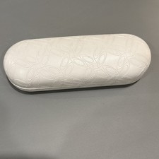 Oakley Hard Clamshell White Eyeglasses Case with Oakley Logo - Small / White