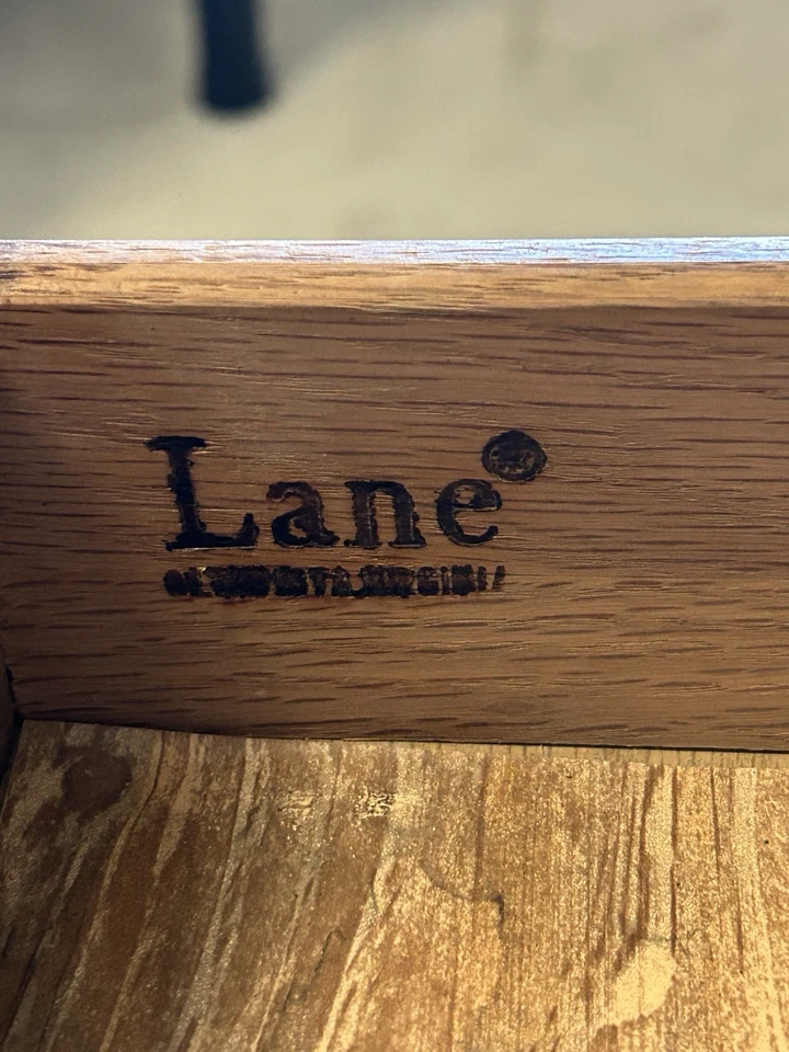 Escritorio consola campaña Mid-Century Lane - Galería de latón - Nogal burl - Raro Foto 2 de 4