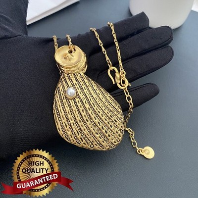   AUTHENTIC Goossens High Quality French Pearl Oyster Gold Necklaces Pendants