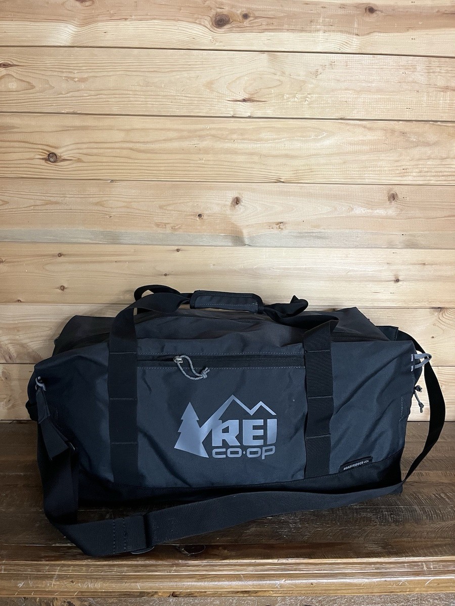 REI CO-OP Roadtripper Duffle Bag Black 40L with Shoulder Strap EUC