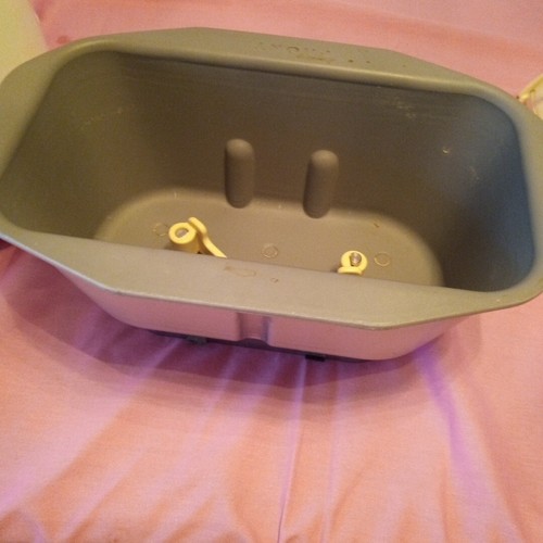 VTG WEST BEND Bread Maker #41095 Automatic Bread and Dough 2 lb Loaf Machine - Picture 14 of 16