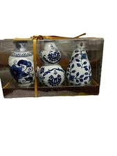 Bombay Company The Set of 3 Floral Ceramic Blue & White Vases