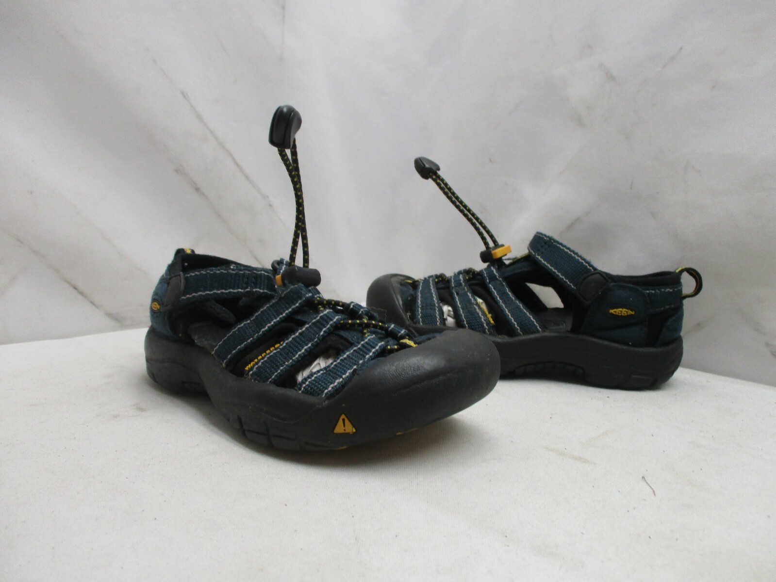 Sandali Keen verde scuro nylon cinturino regolabile sport escursionismo giovani taglia 12