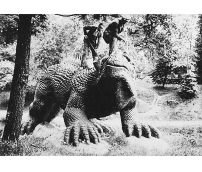 #ad Cleaning a dinosaur sculpture in the park of the Crystal Palace Lo Old Photo 4x6 GBP 5.00