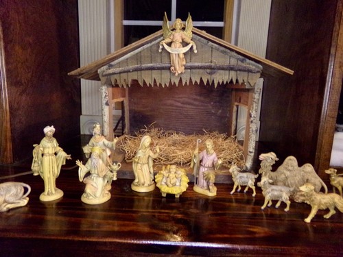 Vintage Fontanini Nativity Set Depose Italy 1983- 5" lot-15 Pieces/Creche Stable