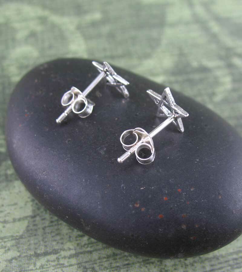 Orecchini pendenti in argento sterling con pentagramma: gioielli pagani e wiccan - Italia