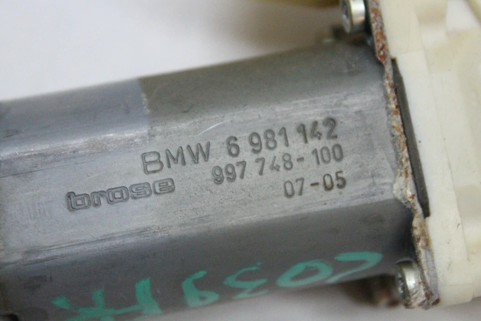 2008 BMW 528I MOTOR LIFTER FRONT RIGHT 6 981 142 OEM 06 07 08 09 10 Foto 4 de 4