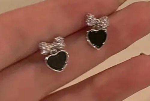 Drop / Dangle Earrings - Black Crystal Heart Droppers, Silver Plated - Picture 2 of 3