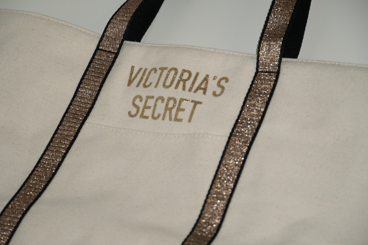 ☆Victoria's Secret☆ロゴ入り キラキラ ゴールド トートバッグ Victoria's Secret Beige & Gold Glitter Large Zip Tote Logo