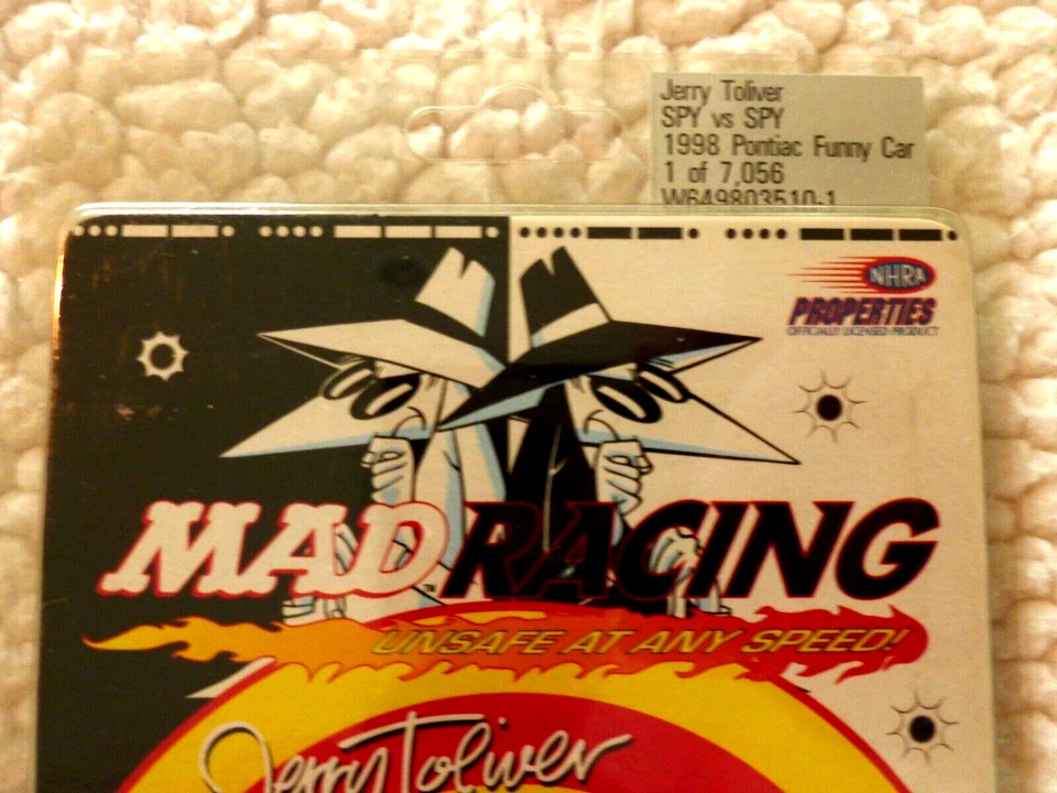 1/64 Action Jerry Toliver MAD Magazine Spy vs. Spy 1998 Funny Car NHRA 1/7056 - Imagem 3 de 4