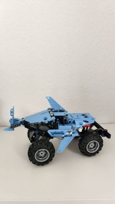 LEGO TECHNIC: Monster Jam Megalodon (42134)