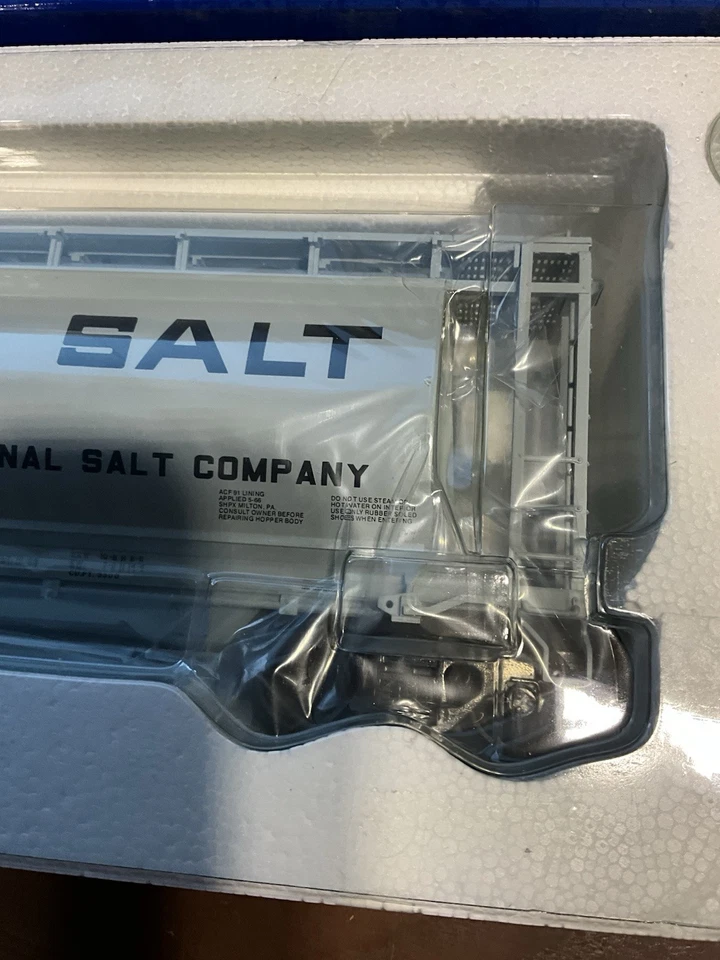 VINTAGE ATLAS 61078 SHPX ACF STERLING SALT 3-BAY CYLINDRICAL HOPPER O SCALE NIB - Image 4 of 4