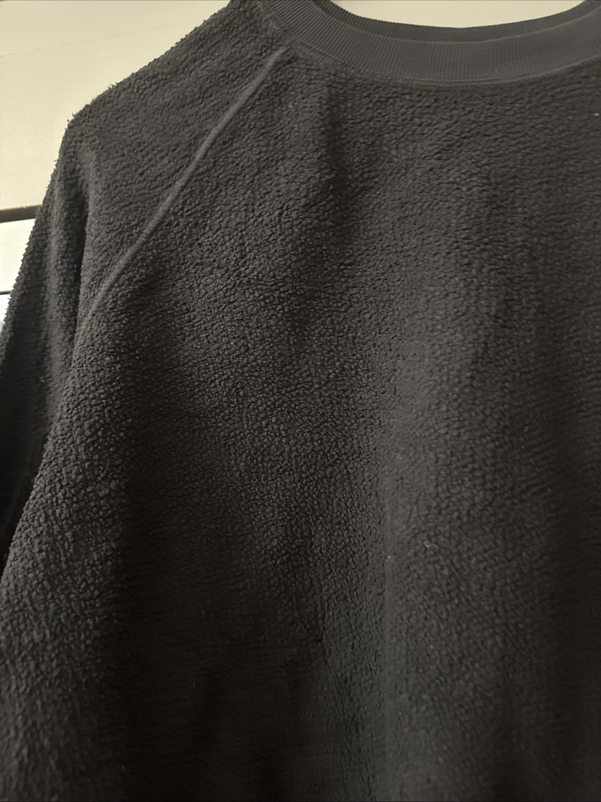 EUC Perfect White Tee Pullover Small Charcoal Bla… - image 2