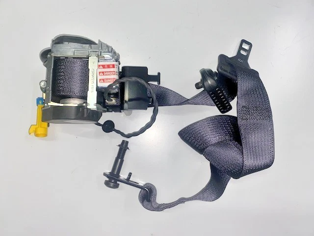 Cinturón de seguridad de pasajero GM 2007-2008 genuino con retractor, pieza nueva OEM, PN 89024170 Foto 2 de 4