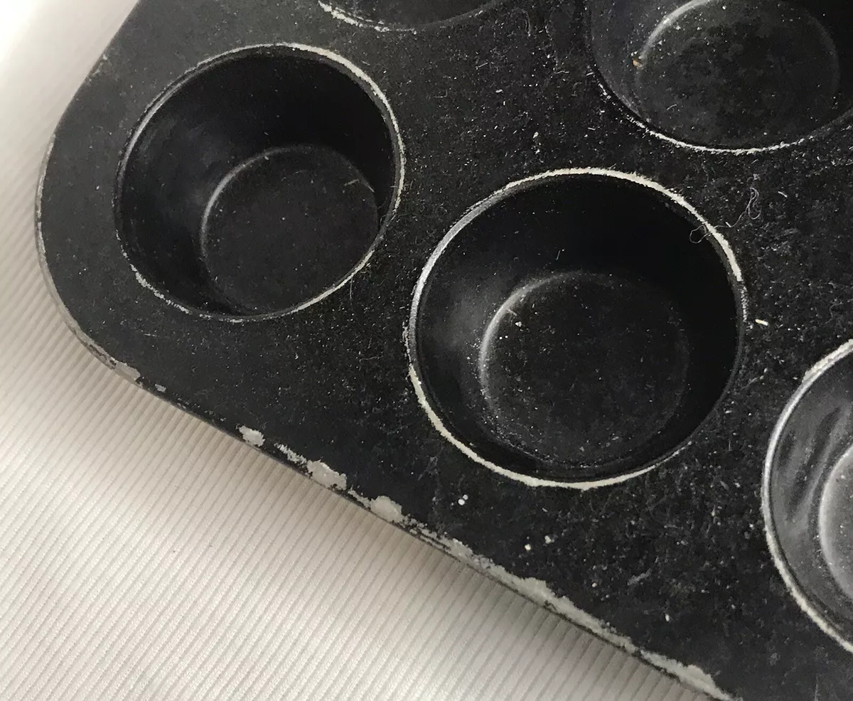 Vintage clearance muffin tins