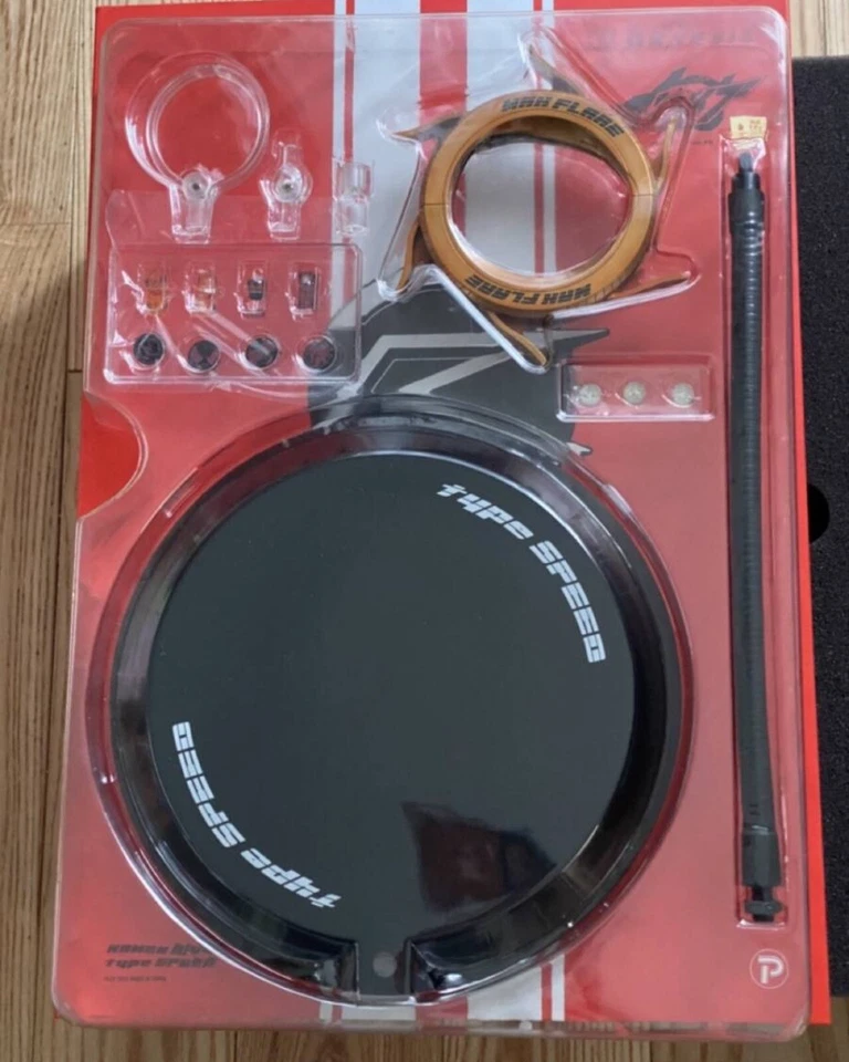 Juguete MediCom - Héroes de acción real - GENESIS Kamen Rider Tipo de conducción Velocidad RAH710 Foto 3 de 3