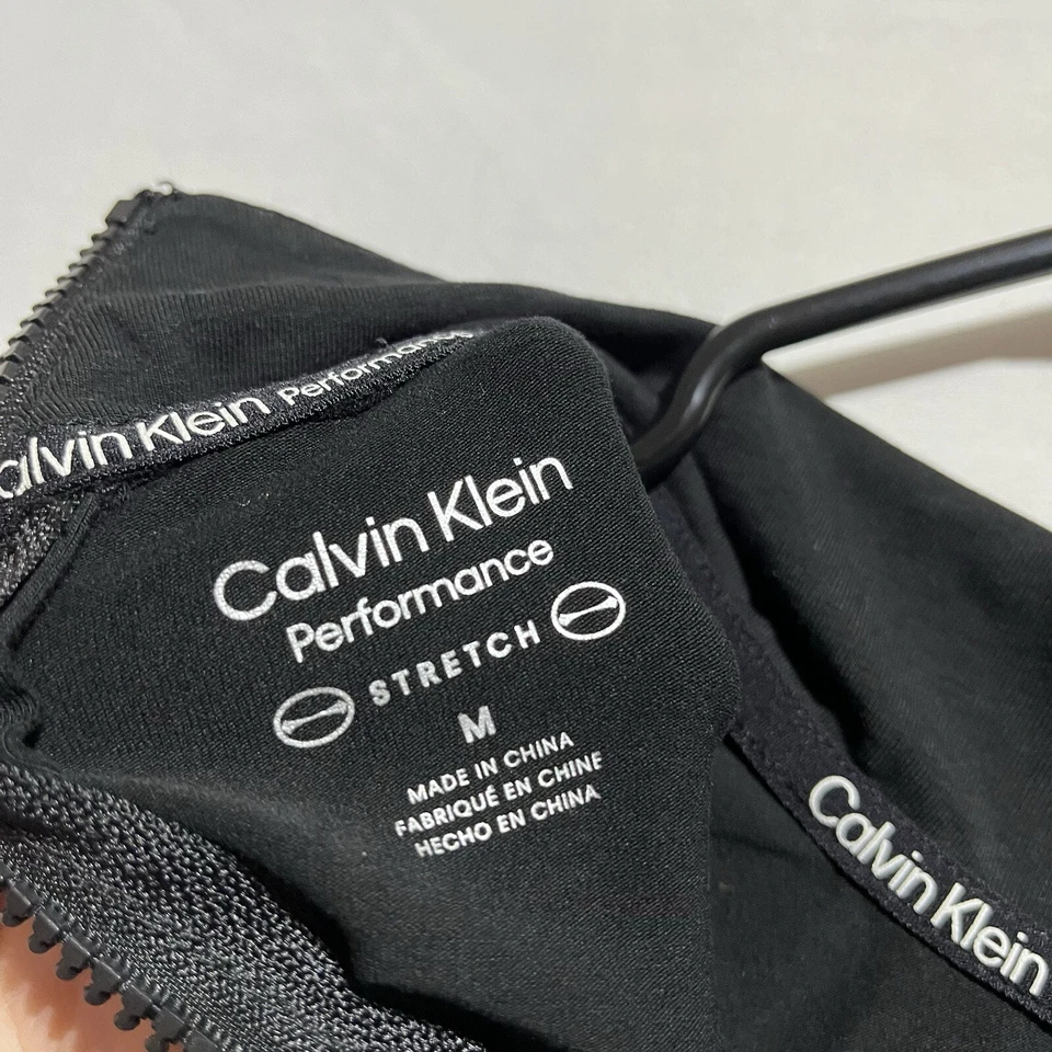 Top Calvin Klein para mujer M negro calce moderno corto rendimiento atlético Foto 4 de 4